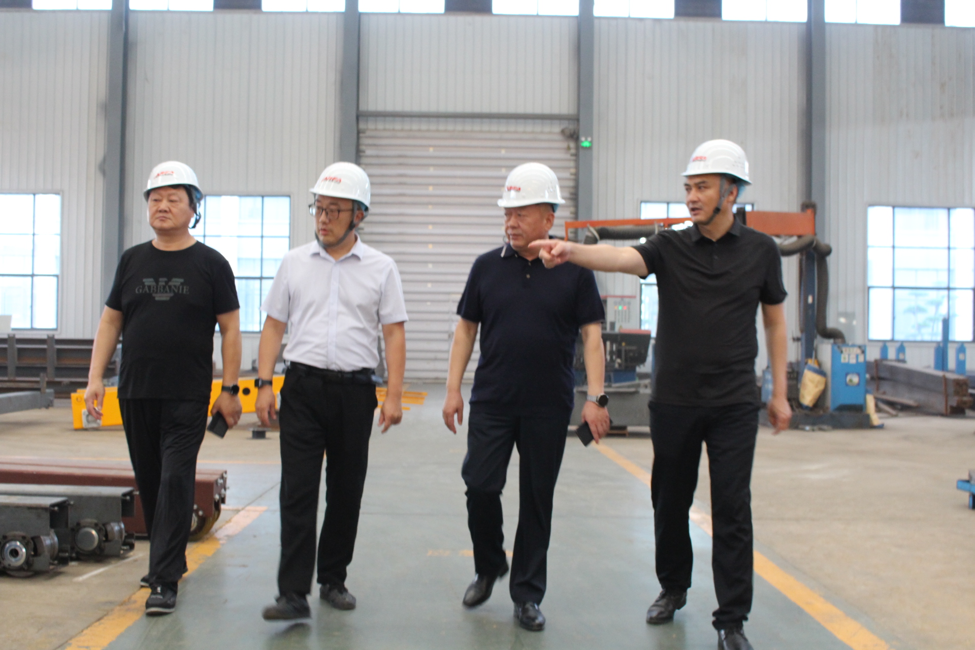 河南长垣起重工业园区管委会主任李联合莅临阿尔法公司调研