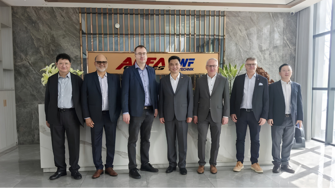 Making Guests Feel at Home, Jointly Embracing the Future | KONE Group Senior Management Team Visits Our Company for Inspection and Exchange
